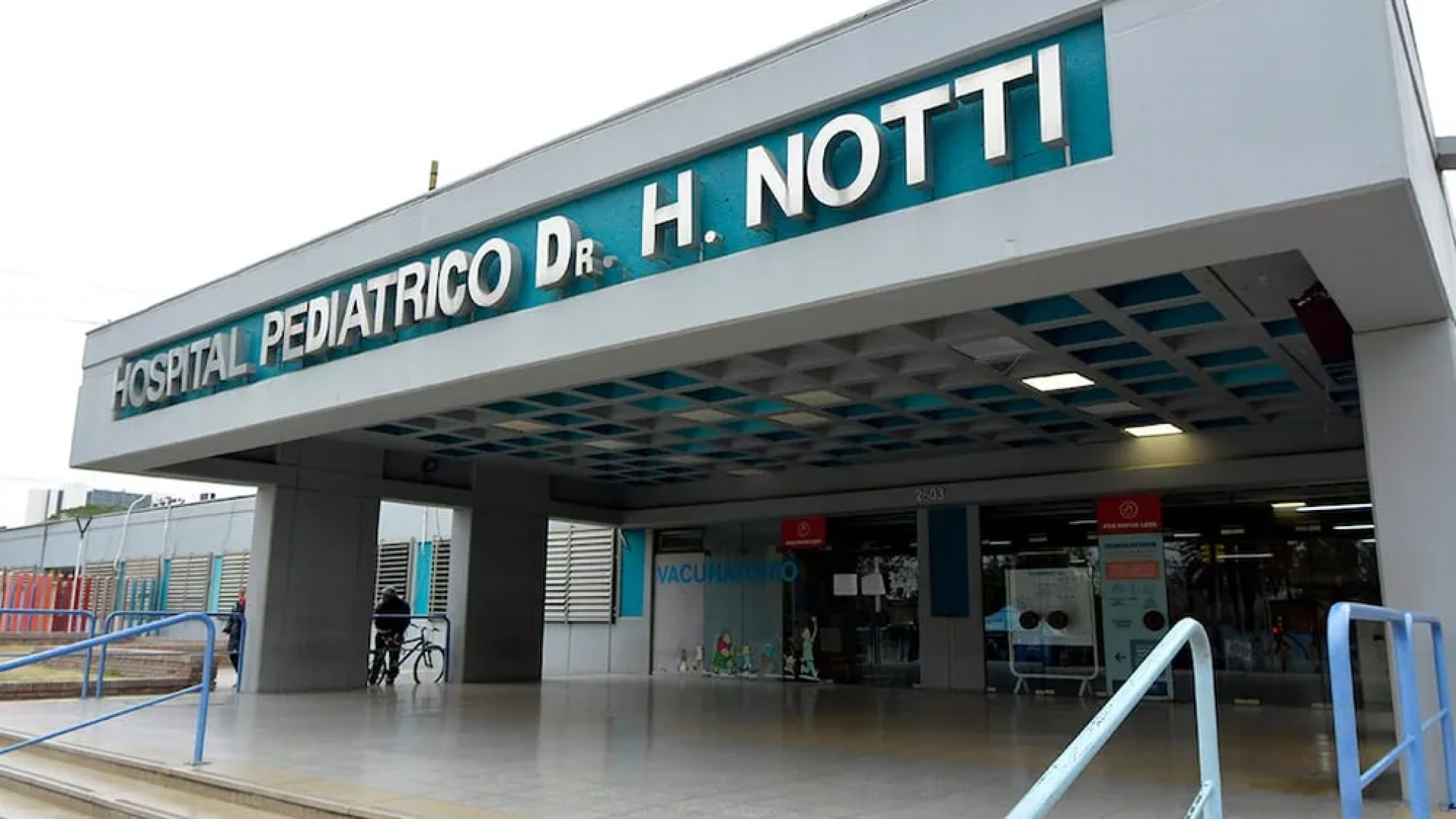 Tragedia en Maipú: una nena de dos años perdió un brazo tras un accidente con un secarropas